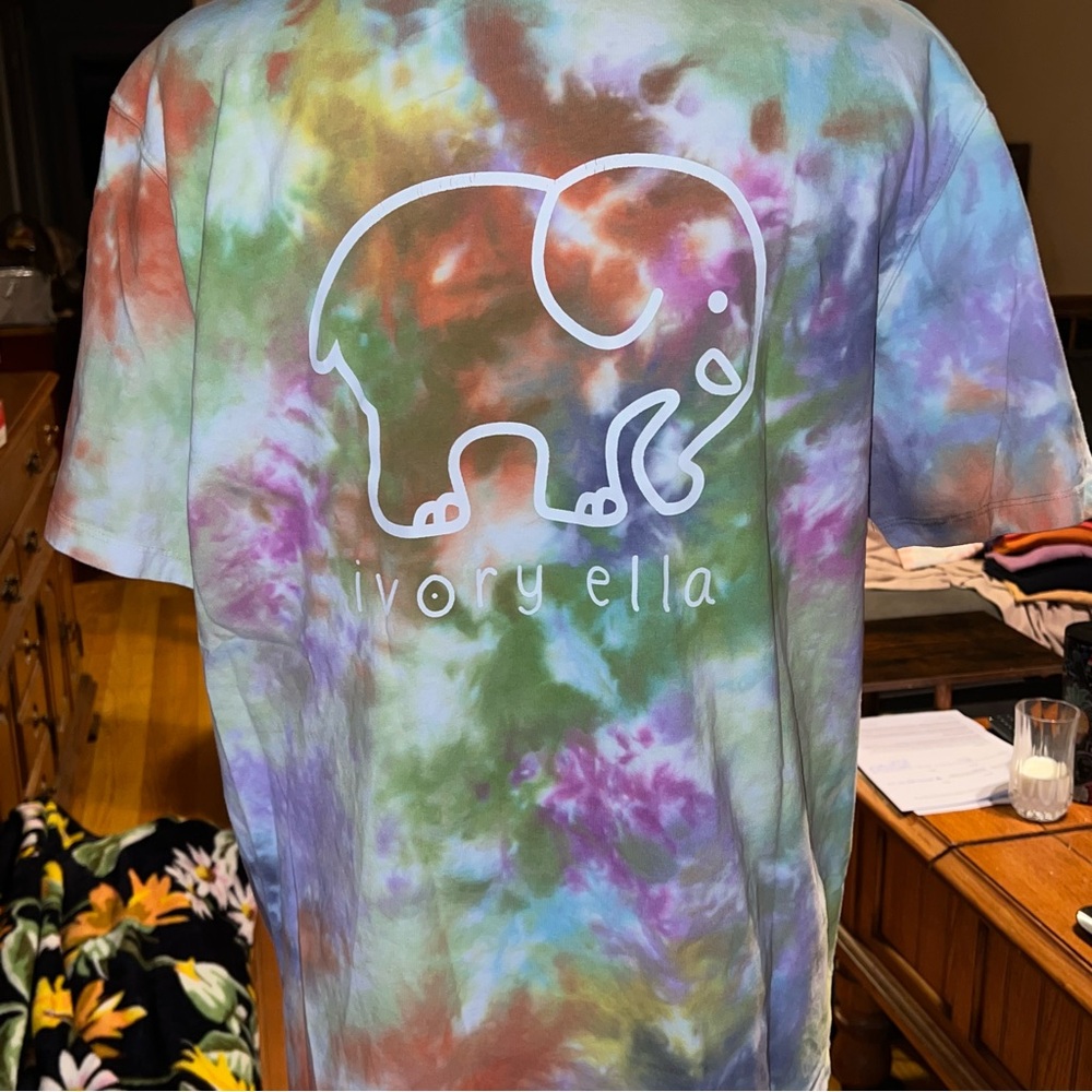 Ivory Ella Sz L Rainbow Clouds Tie-dye Tee